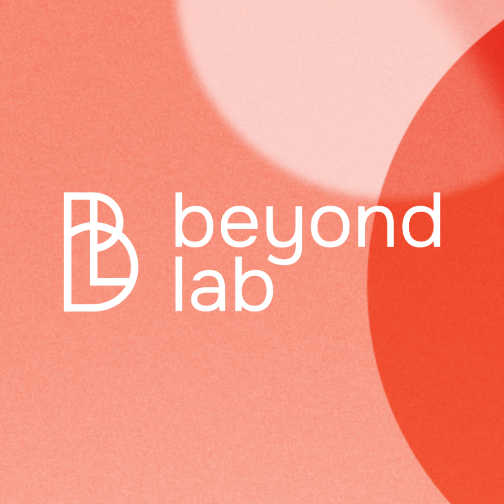 le Beyond Lab est un espace de collaboration consacré à l'innovation sociale et à la durabilité à long terme.
