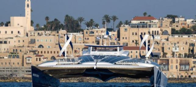 Bateau d'Energy Observer à Israël