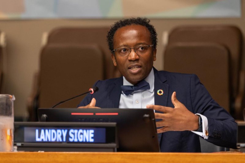 Landry Signé , Établissement Brookings