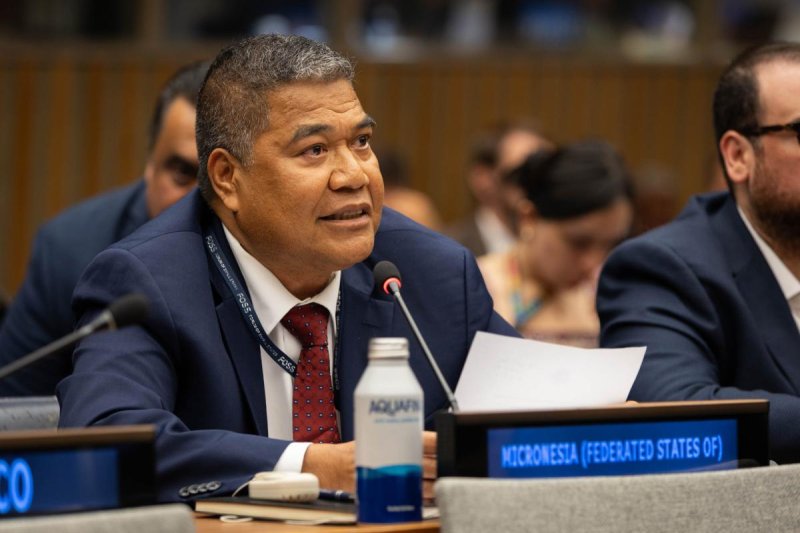 Jeem Lippwe , Représentant permanent des États fédérés de Micronésie auprès de l'ONU, au nom des PEID du Pacifique