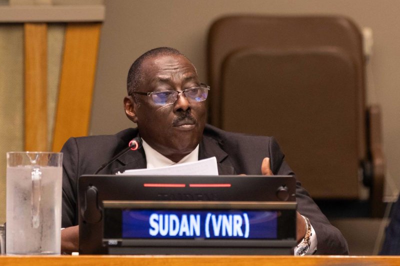 Mohamed Bashar Mohamed , Sous-secrétaire à la Planification, Ministère des Finances et de la Planification économique, Soudan