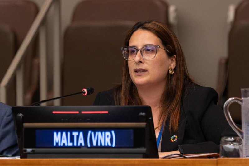 Francine Pace Caruana , Directrice du développement durable, Ministère de l'environnement, de l'énergie et de la propreté publique, Malte