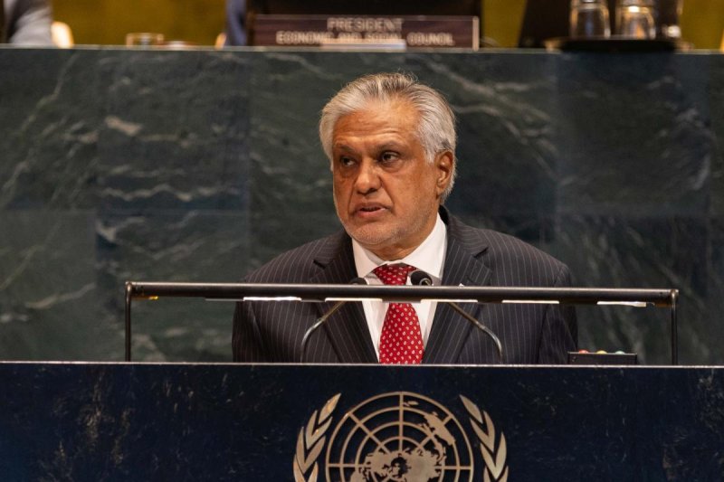 Muhammad Ishaq Dar , vice-Premier ministre et ministre des Affaires étrangères, Pakistan