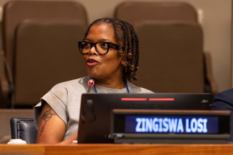 Zingiswa Losi , président du Congrès des syndicats sud-africains (COSATU)